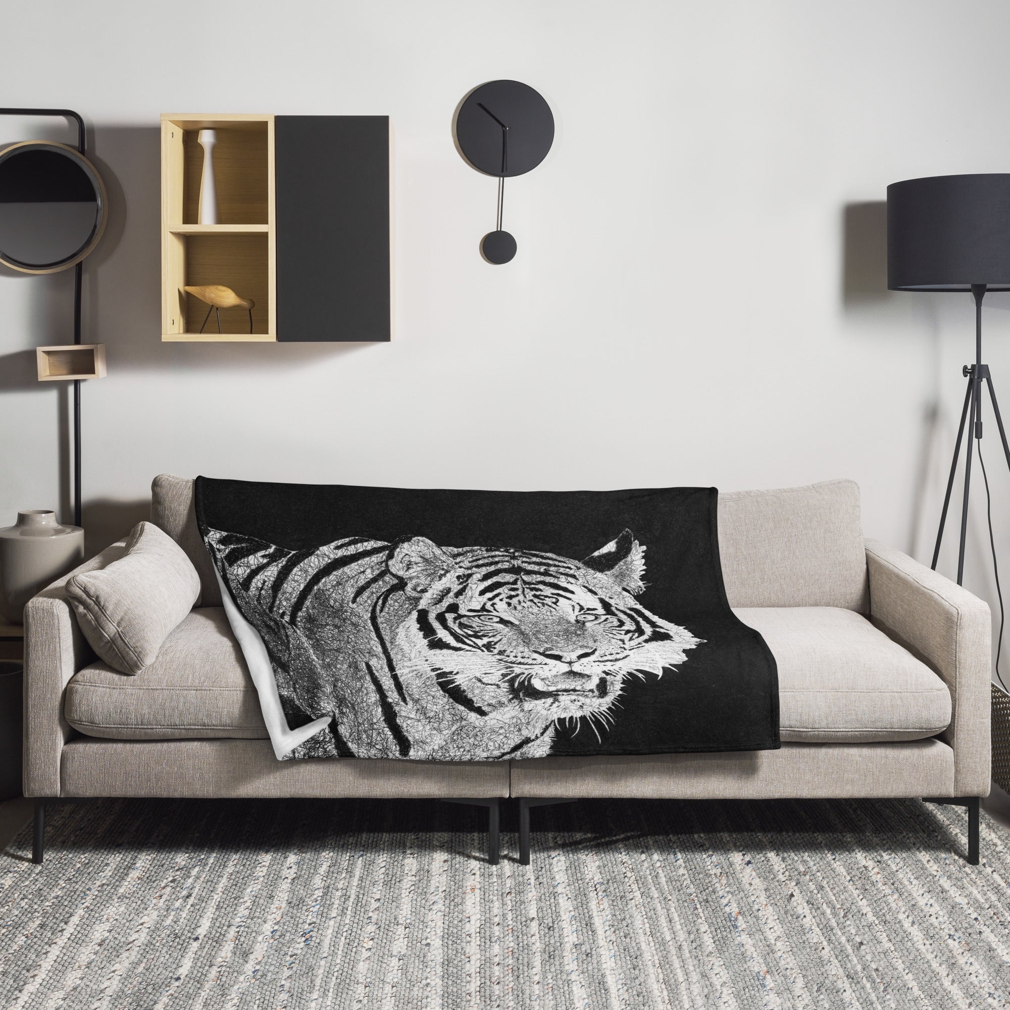 Throw Blanket with Tiger Drawing